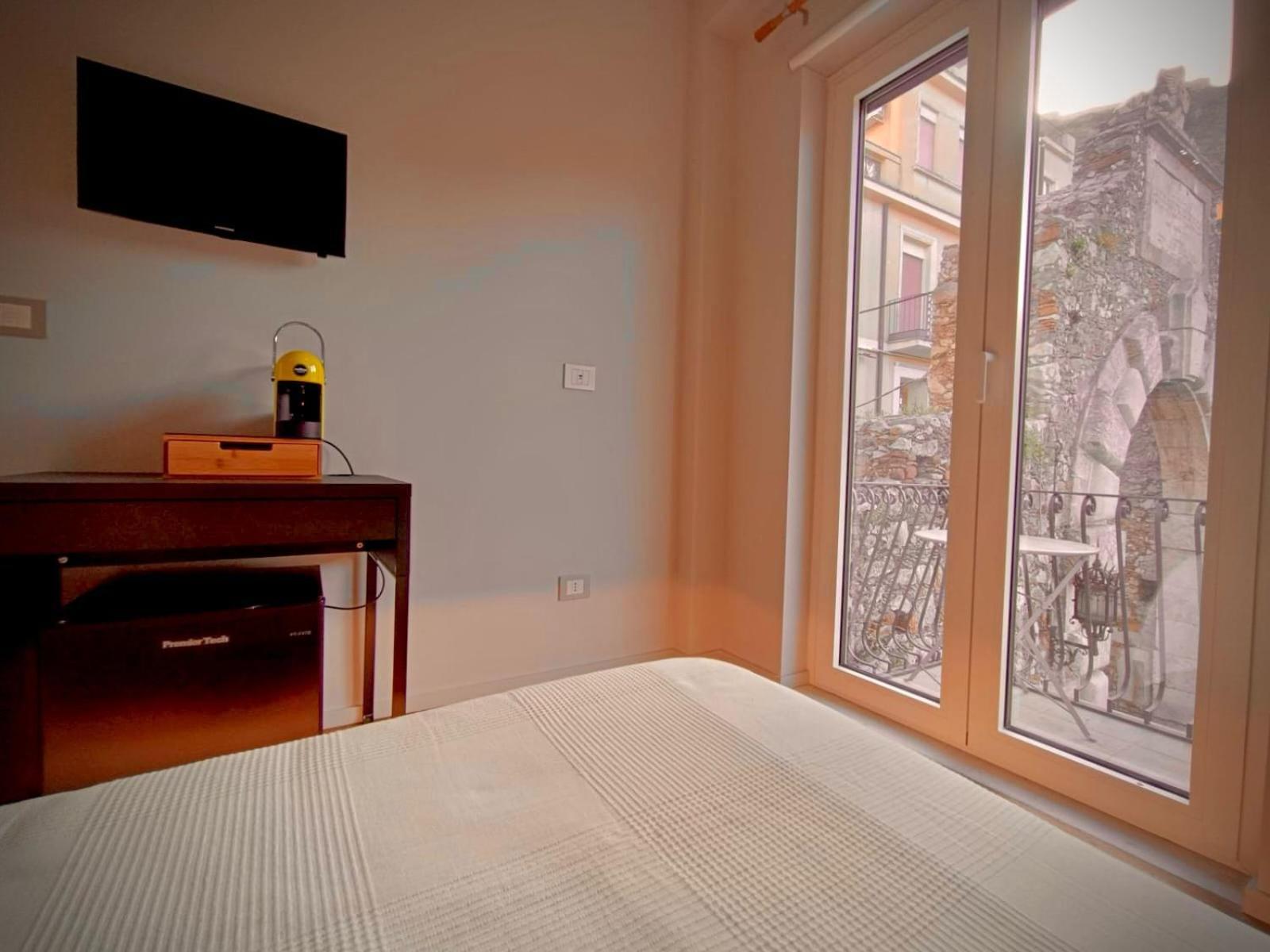 Taormina Boutique Rooms ภายนอก รูปภาพ