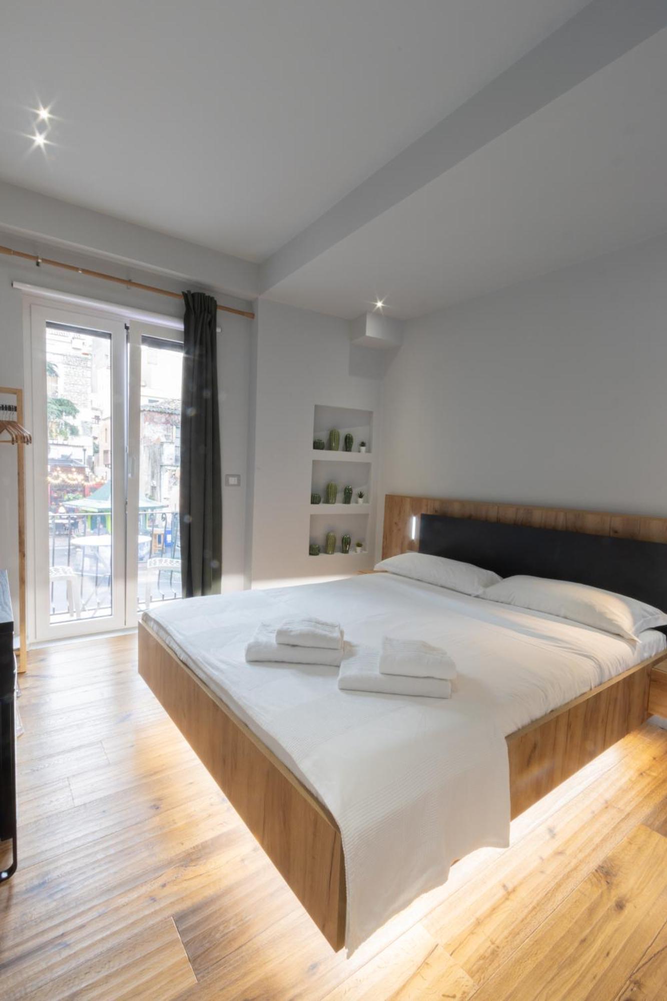 Taormina Boutique Rooms ภายนอก รูปภาพ