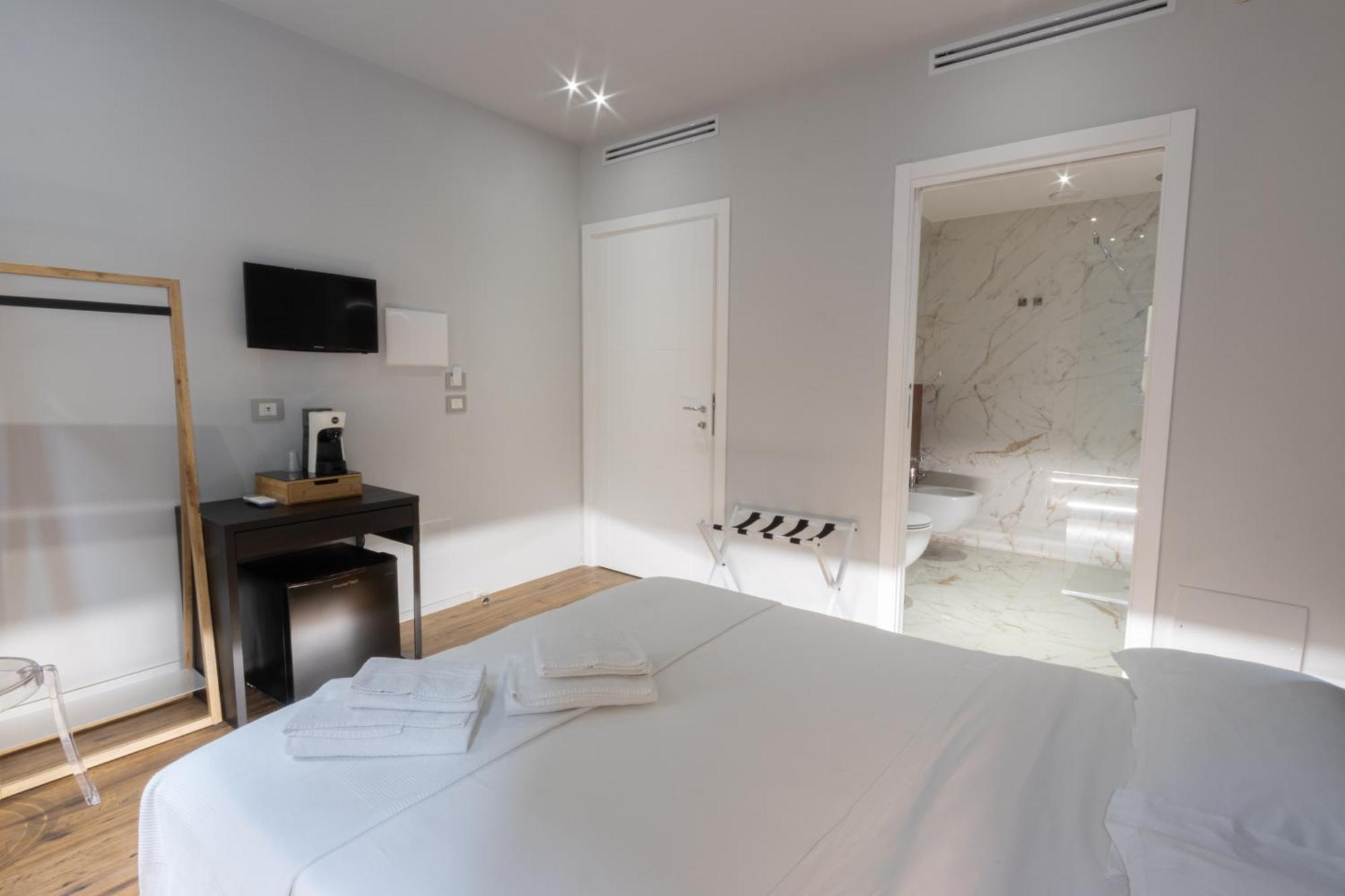 Taormina Boutique Rooms ภายนอก รูปภาพ